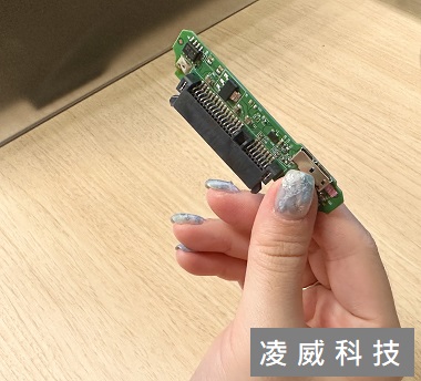USB插孔接觸不良 USB插孔接觸不良